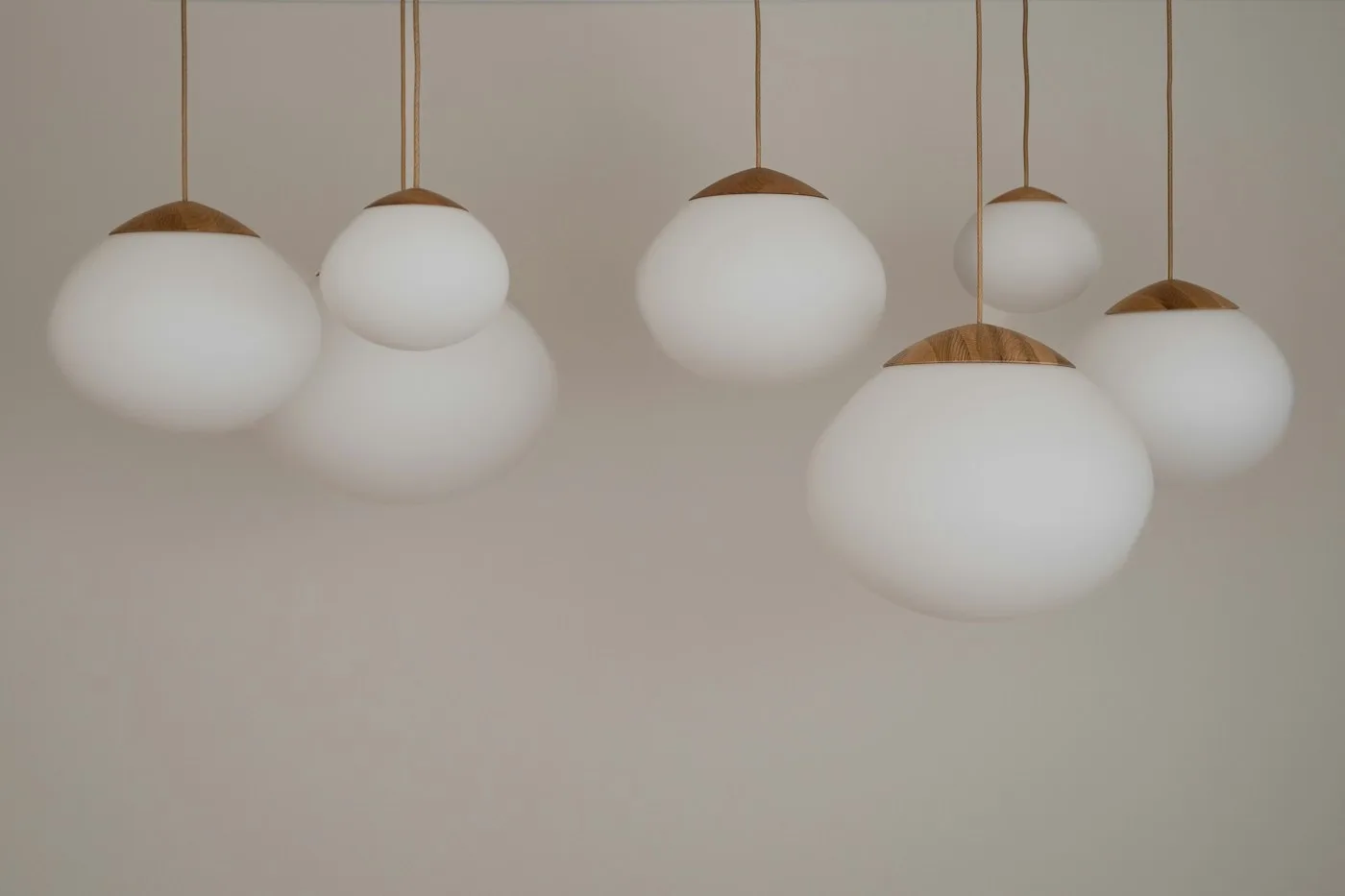 Suspension Triple en Laiton et Opaline — Série 15