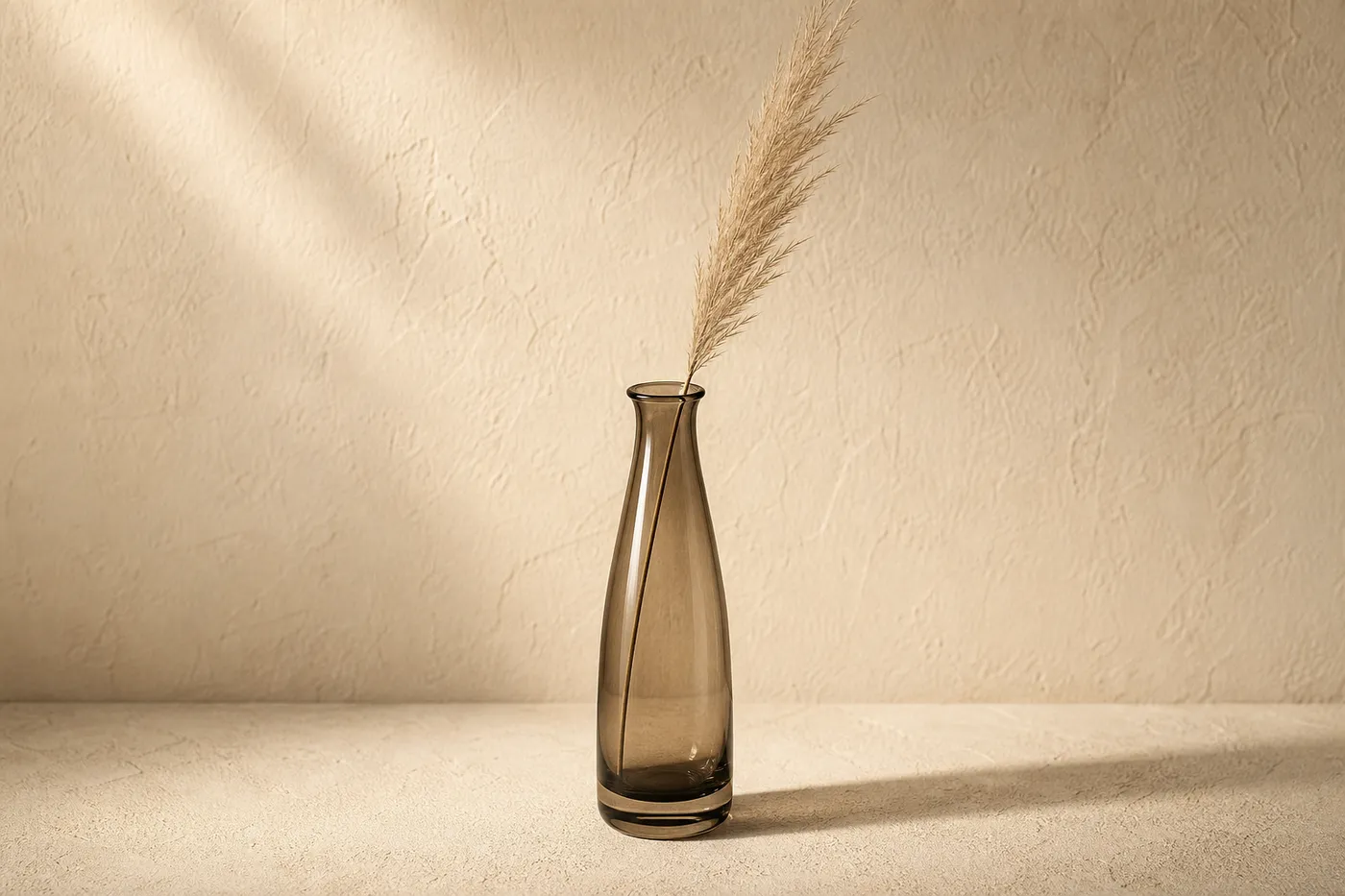 Vase Soliflore Verre Fumé — Essentiel